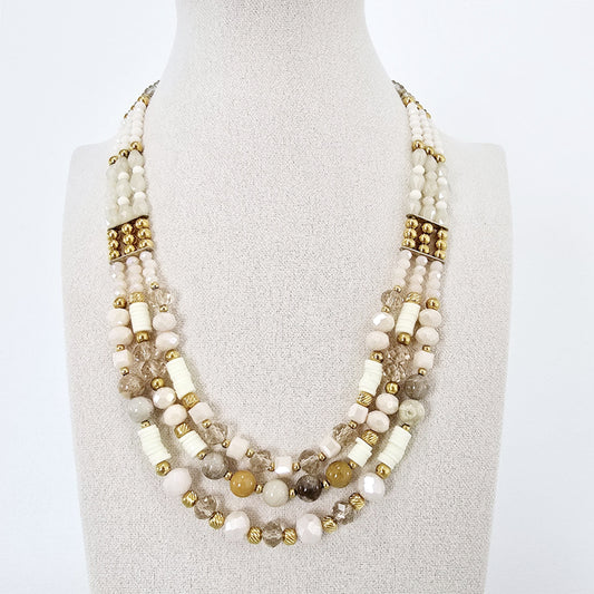 Collar Multicapas Dorado de Tierra y Luz