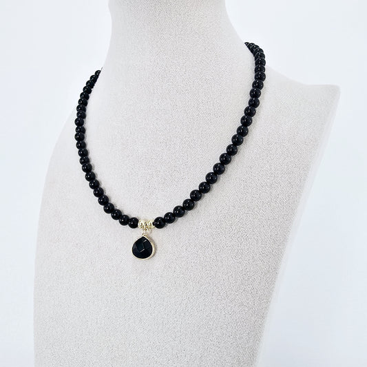 Collar de Ónix con Dije Jade Negro