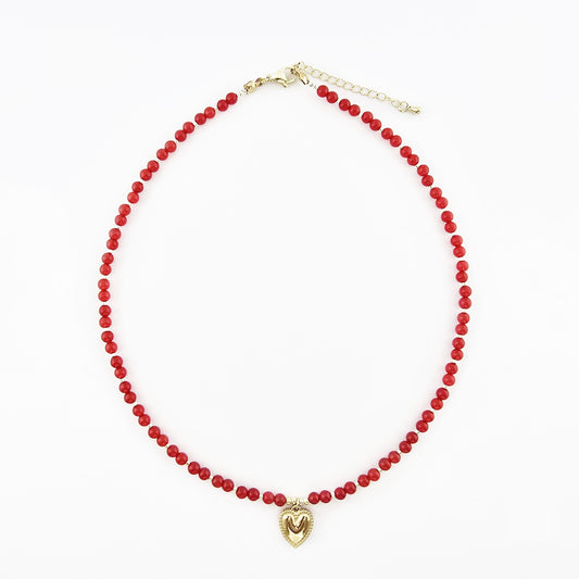 Collar de Ágata Roja con Corazón Dorado