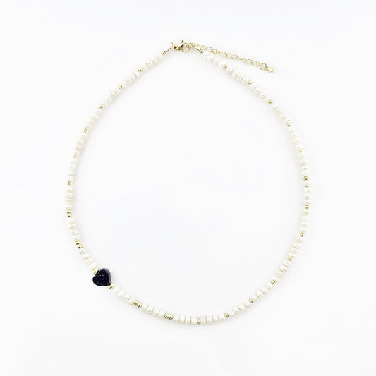 Collar de Perlas Naturales con Dije Corazón Azul